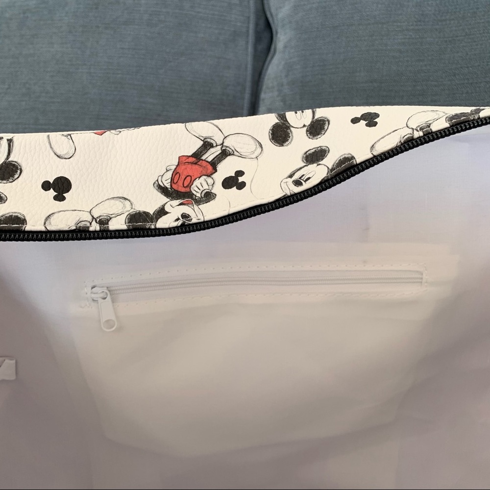 LAST ONE Mickey Mouse Weekender Duffle Luggage Bag - Picture 10 of 11